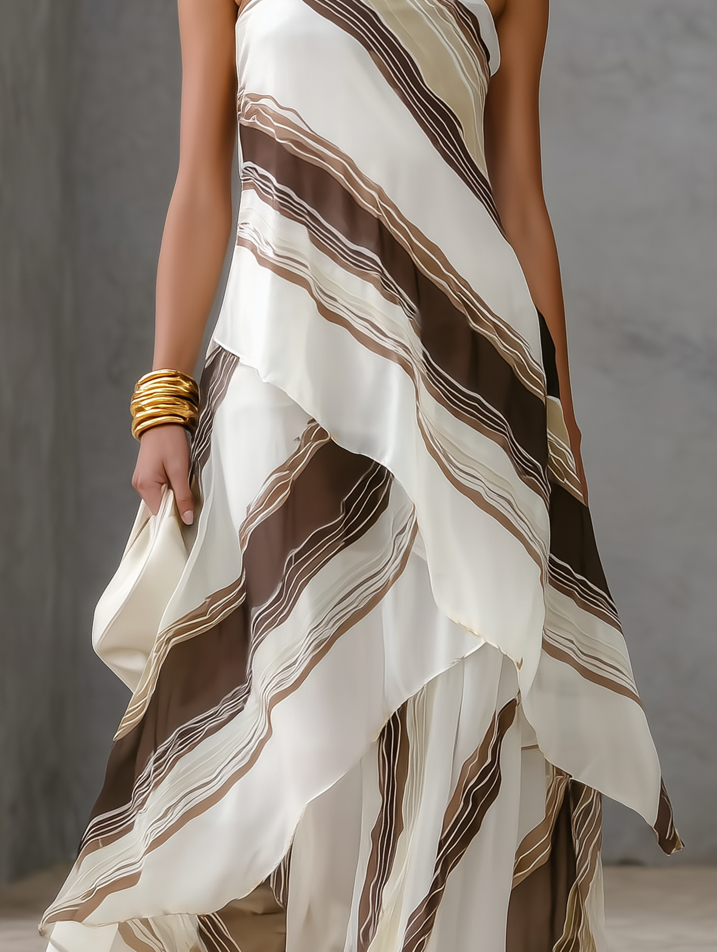 Women's White Chiffon Strapless Sleeveless Maxi Dress – ModClo