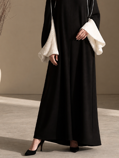 Women's Pleated Contrast Sleeve Dress – ModClo