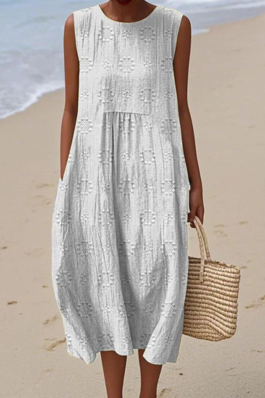 Piper™ | Sleeveless Dress with Embroidery 1