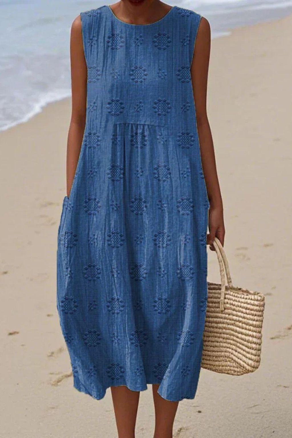 Piper™ | Sleeveless Dress with Embroidery 2