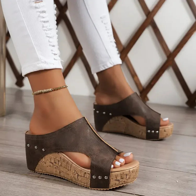 Women's Orthopedic Sandals with Cushioning - Everyday Comfort and Style 3