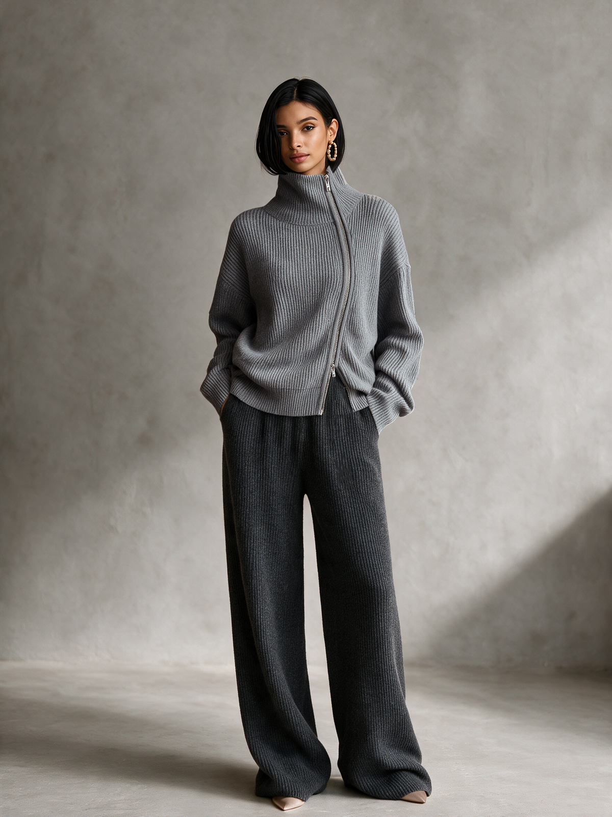 Women's Grey Diagonal‑Zip Funnel Neck Knit Jumper – ModClo