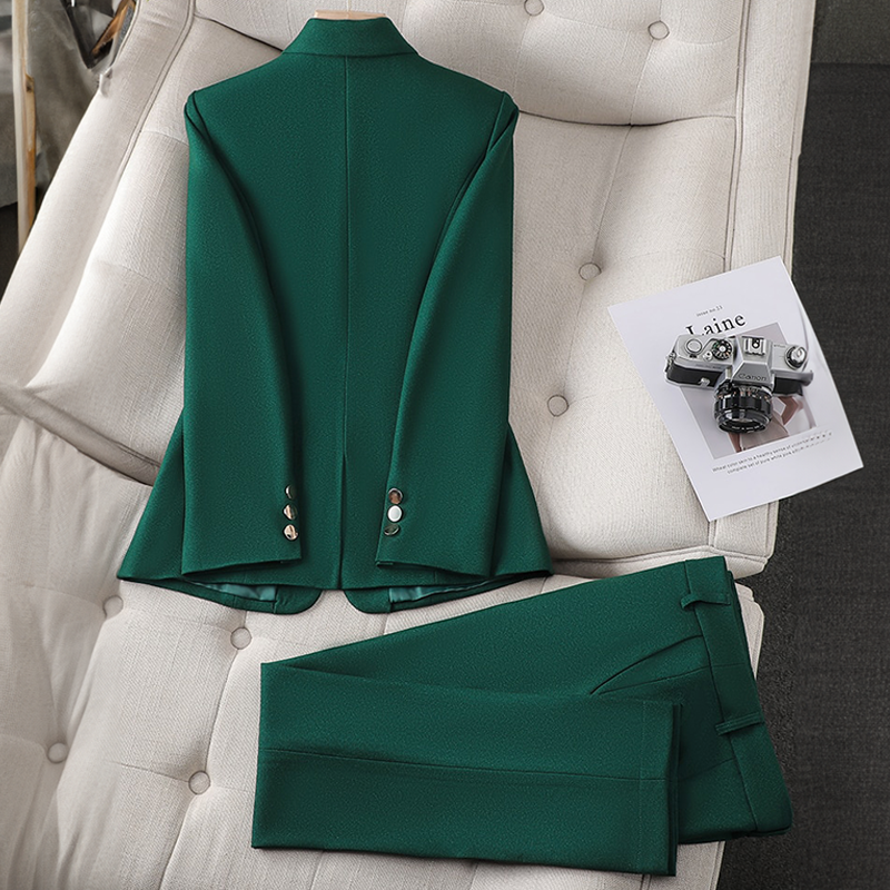 L'aurablend™ Tailored Blazer Set